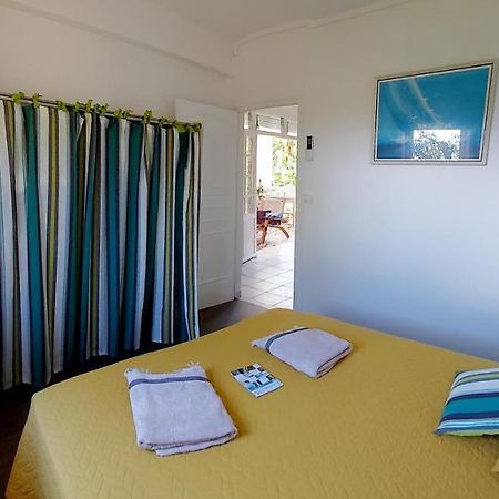 Bed and Breakfast Grande Anse - Les Cocotiers Труа-Ривьер Экстерьер фото